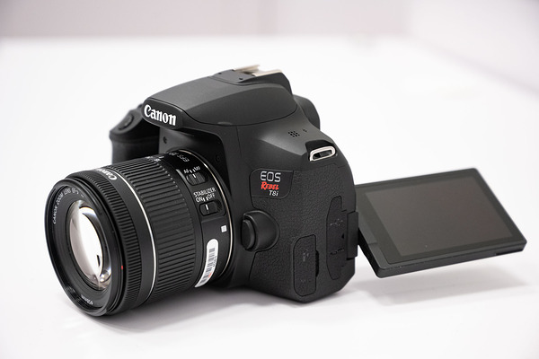 معرفی دوربین Canon EOS Rebel T8i