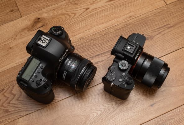 تفاوت دوربین بدون آینه و DSLR